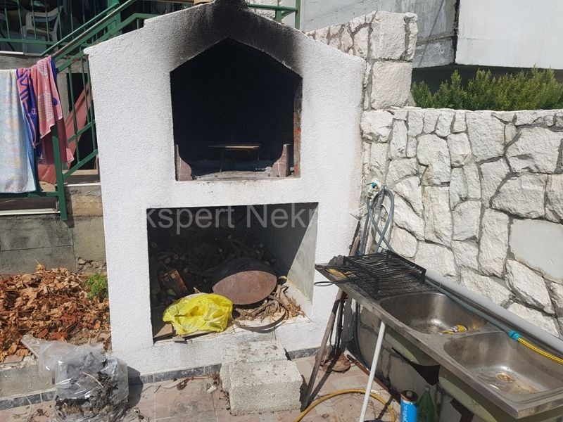 Marina, Poljica, casa bifamiliare 160 m2, garage, prima fila al mare