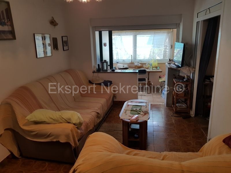 Marina, Poljica, casa bifamiliare 160 m2, garage, prima fila al mare