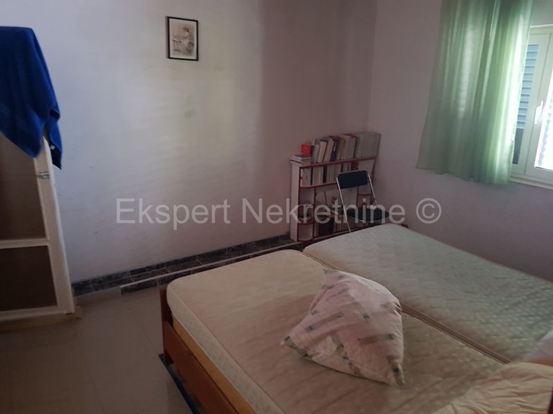 Marina, Poljica, casa bifamiliare 160 m2, garage, prima fila al mare