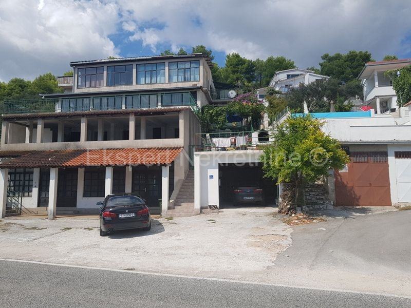 Marina, Poljica, casa bifamiliare 160 m2, garage, prima fila al mare