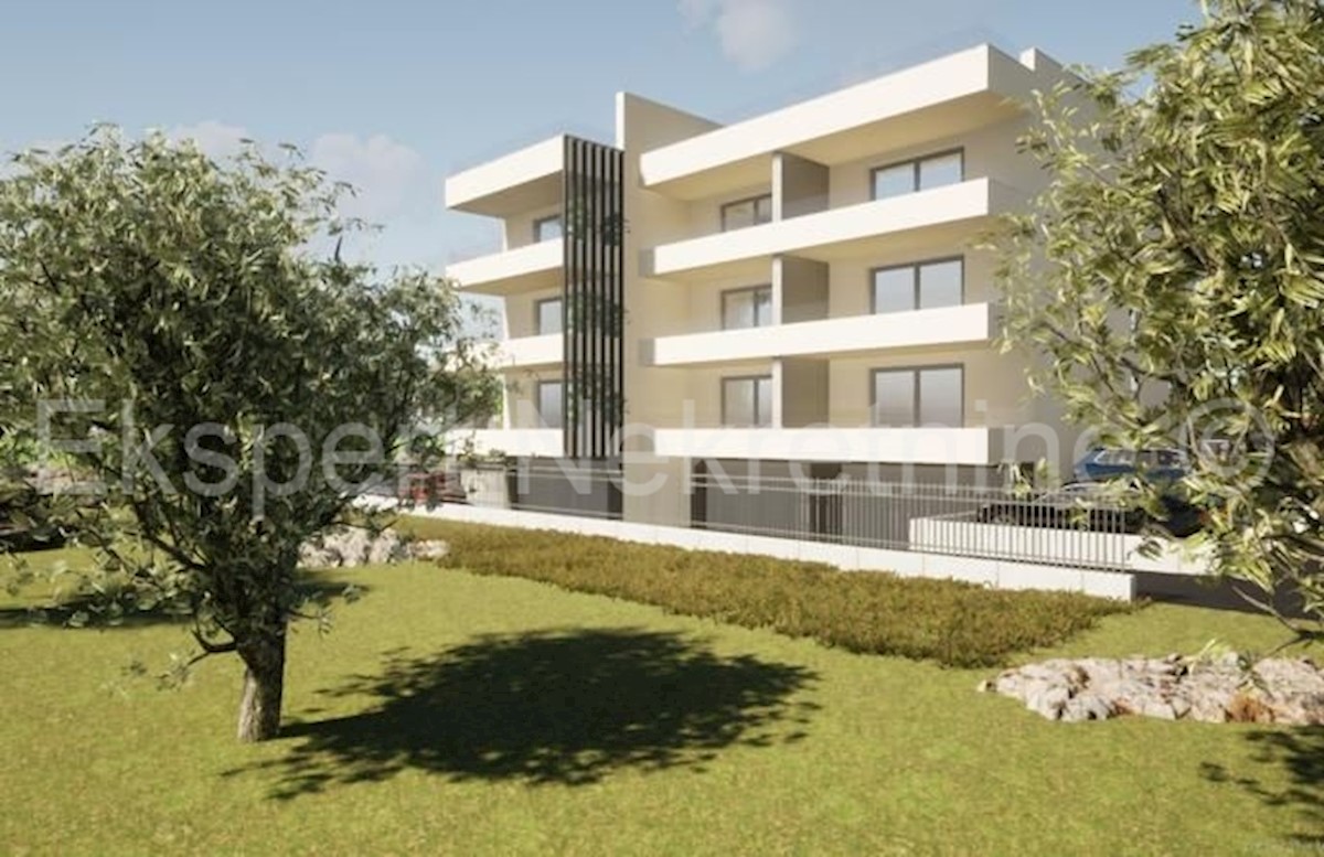 Čiovo, Okrug G., appartamento con 2 camere da letto 76 m2 + terrazza sul tetto 77 m2, piscina, vista