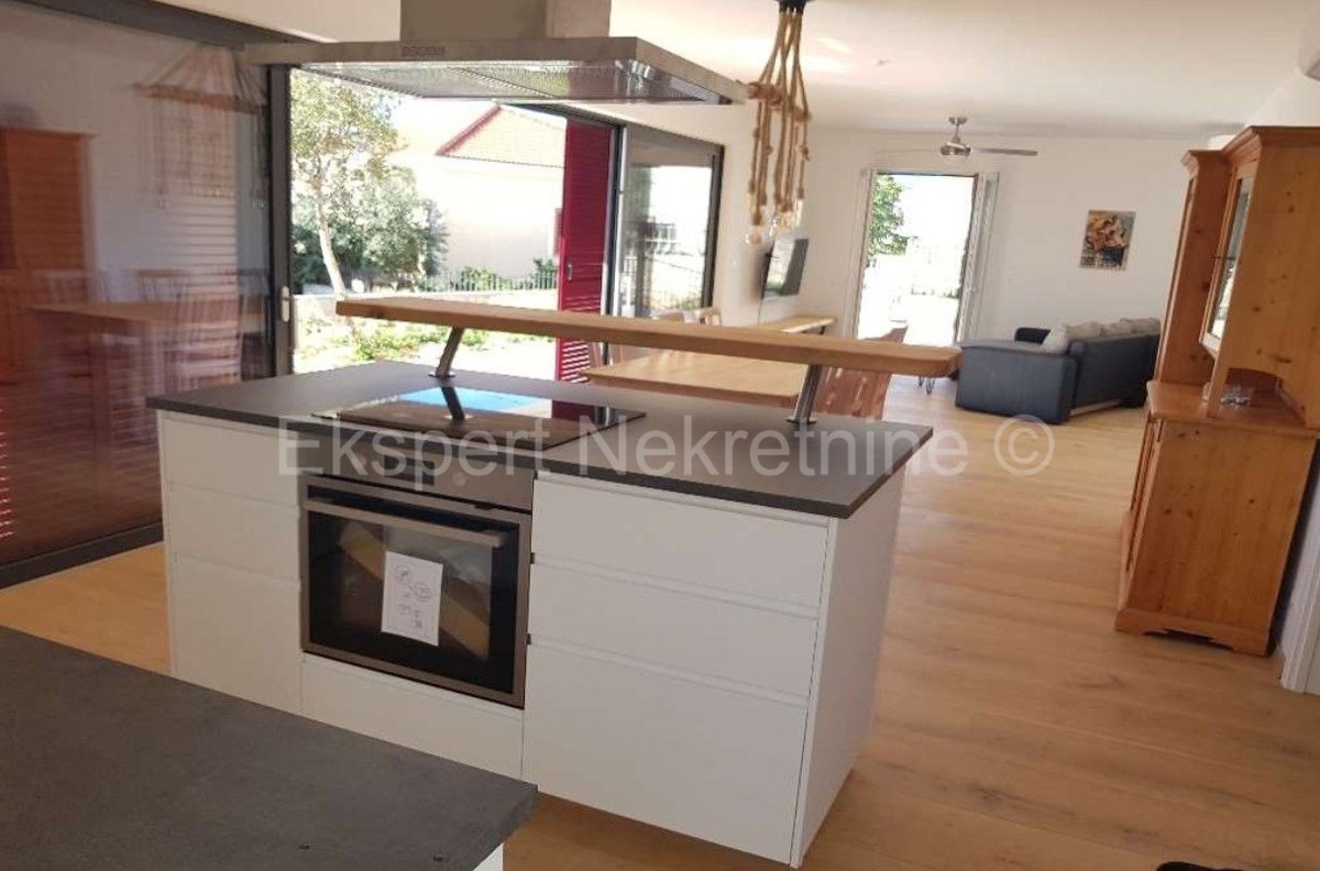 Seget Vranjica, apartment house with 4 apartments. and two swimming pools, 60 m from the sea