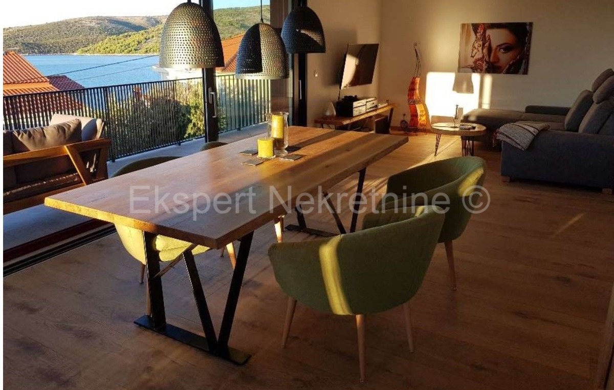 Seget Vranjica, apartment house with 4 apartments. and two swimming pools, 60 m from the sea