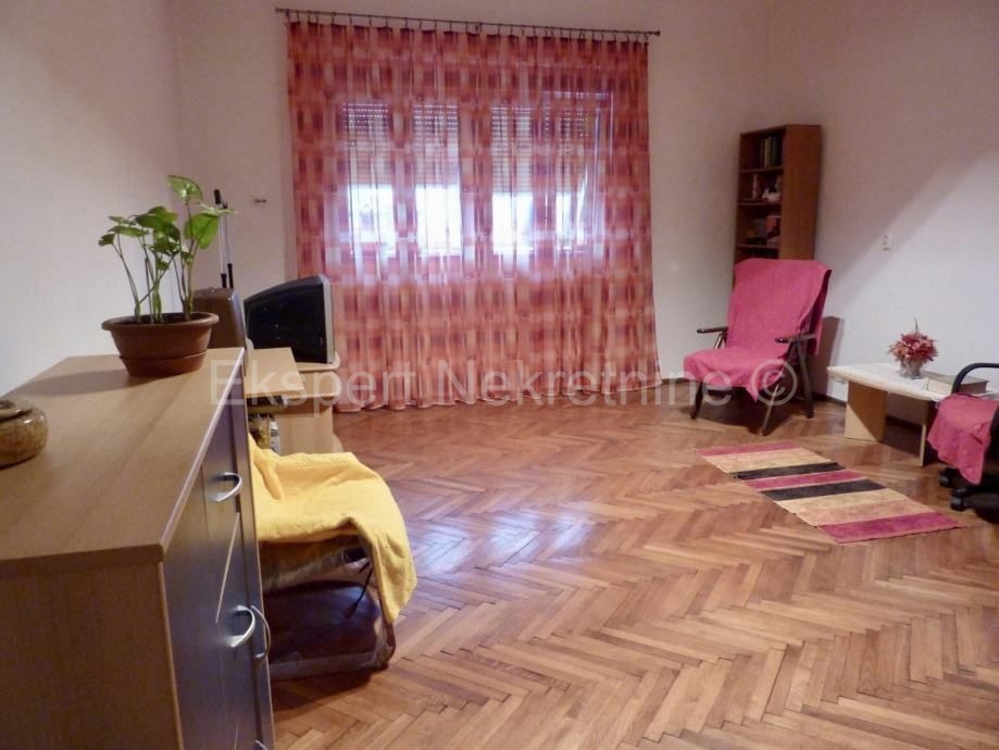 Spalato, Manuš, appartamento di 4 locali 102m2 in ottima posizione, vicino al centro