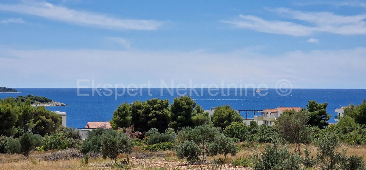 Rogoznica, Lozica, edificio. terreno 1684 m2, 300 m dal mare, vista