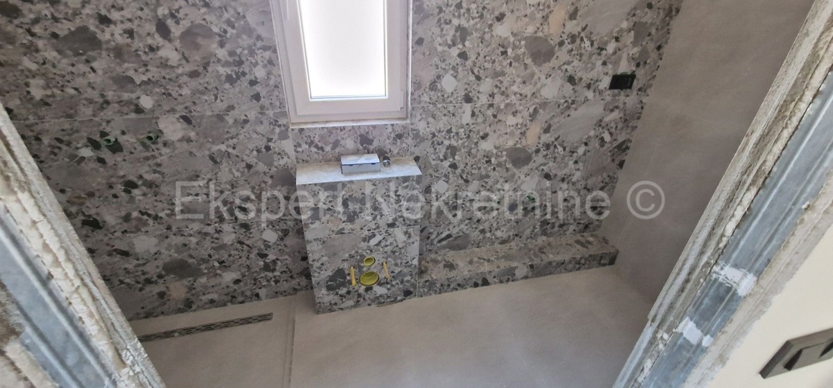 Seget D., penthouse 174 m2, new building, panoramic sea view, 2 garages