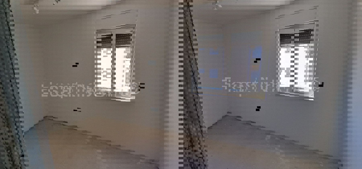 Seget D., penthouse 174 m2, new building, panoramic sea view, 2 garages