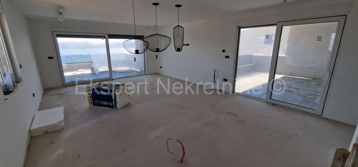 Seget D., penthouse 174 m2, new building, panoramic sea view, 2 garages