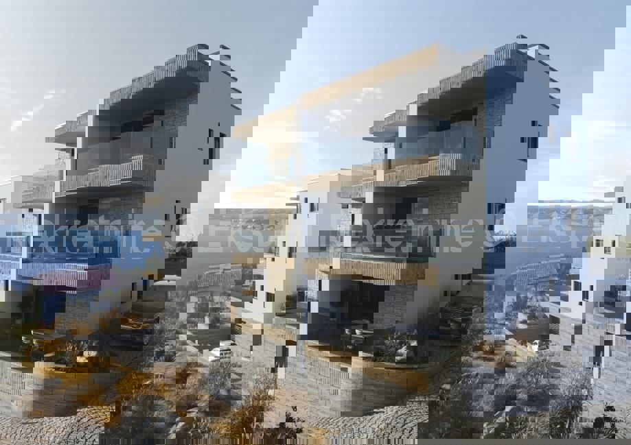 Rogoznica, Ražanj, appartamento con 2 camere da letto 68m2 con giardino, parcheggio, vista mare