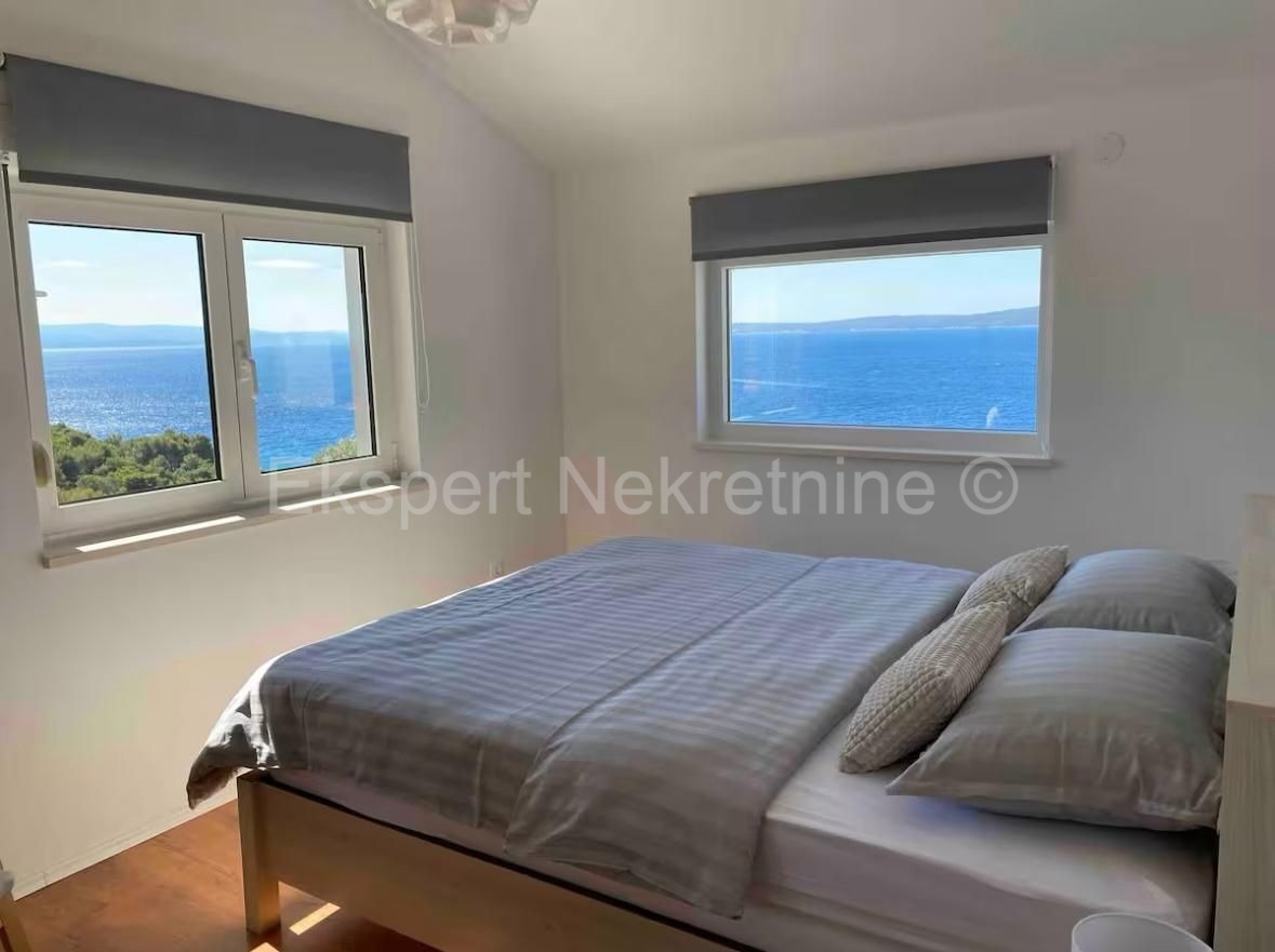 Čiovo, Okrug G. detached house 192 m2 on two floors, sea view,