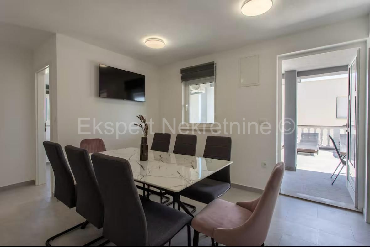 Čiovo, Okrug G. detached house 192 m2 on two floors, sea view,