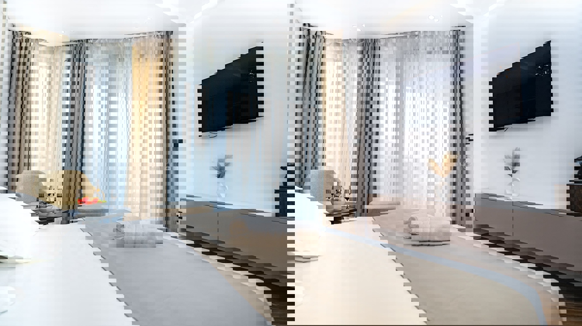 Trogir, luxury villa 312 m2, with swimming pool and garage and landscaped garden