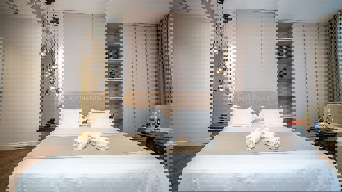 Trogir, luxury villa 312 m2, with swimming pool and garage and landscaped garden