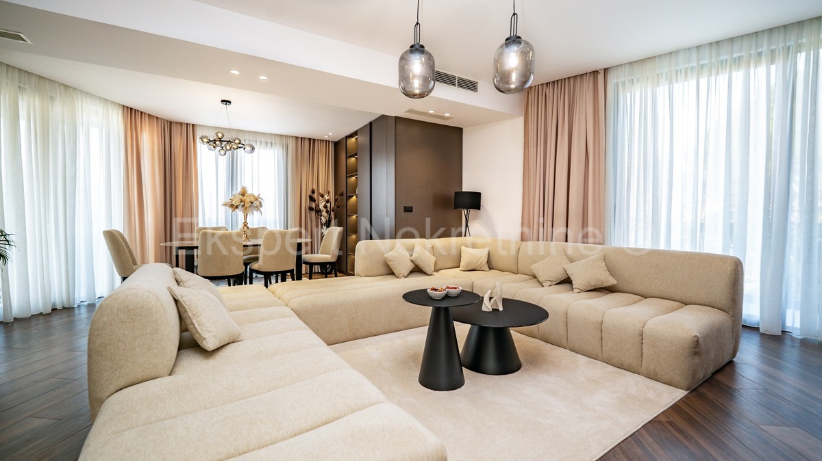 Trogir, luxury villa 312 m2, with swimming pool and garage and landscaped garden