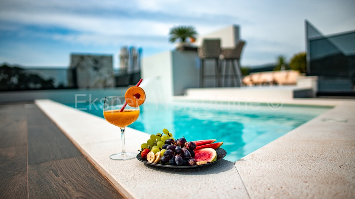 Trogir, luxury villa 312 m2, with swimming pool and garage and landscaped garden