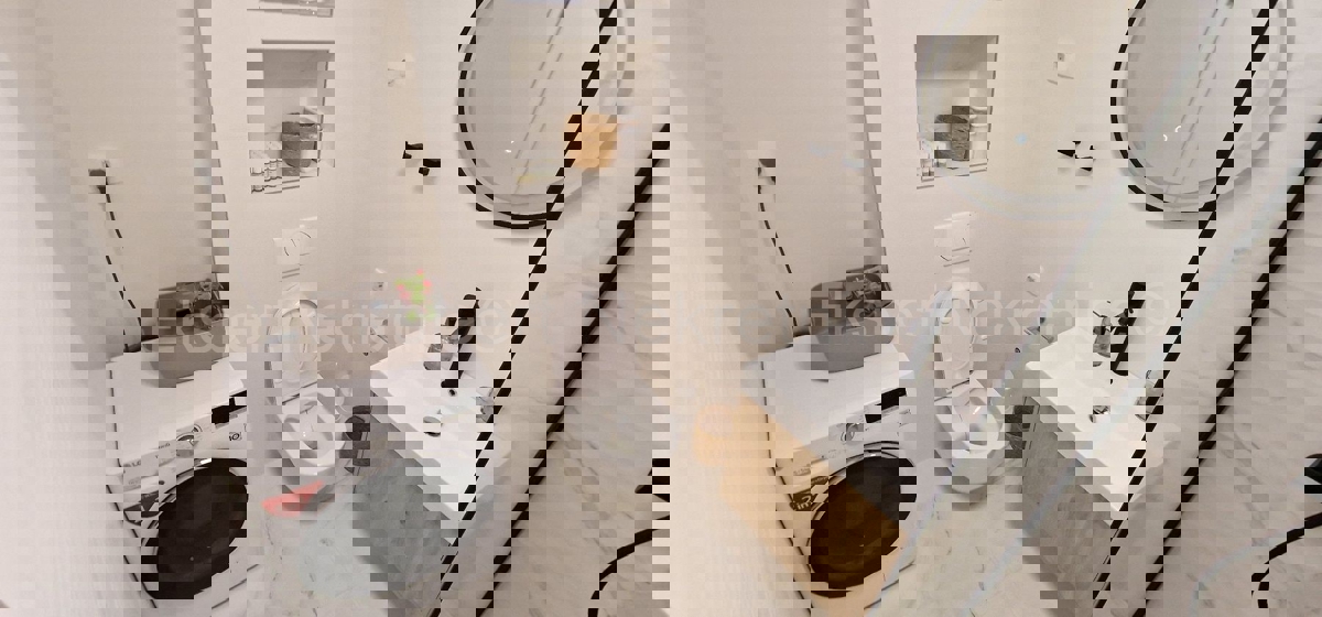 Trogir, penthouse 70 m2 + 74 m2 roof terrace, sea view, 