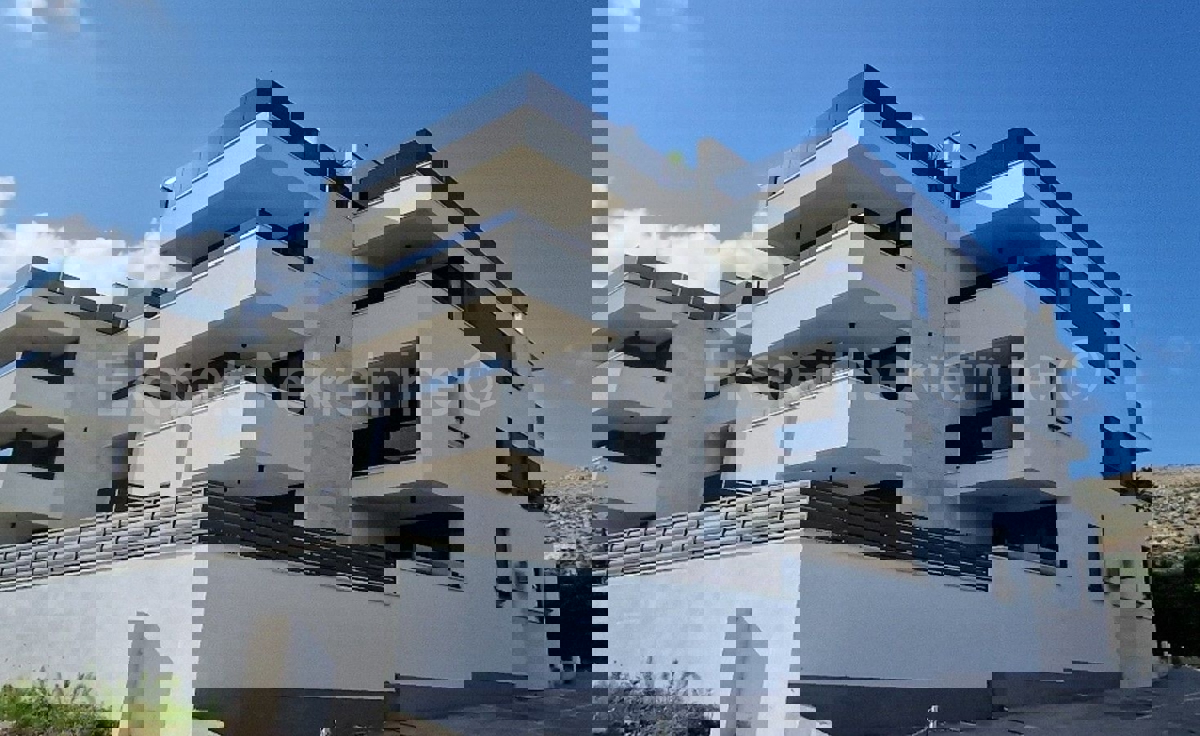 Trogir, penthouse 70 m2 + 74 m2 roof terrace, sea view, 