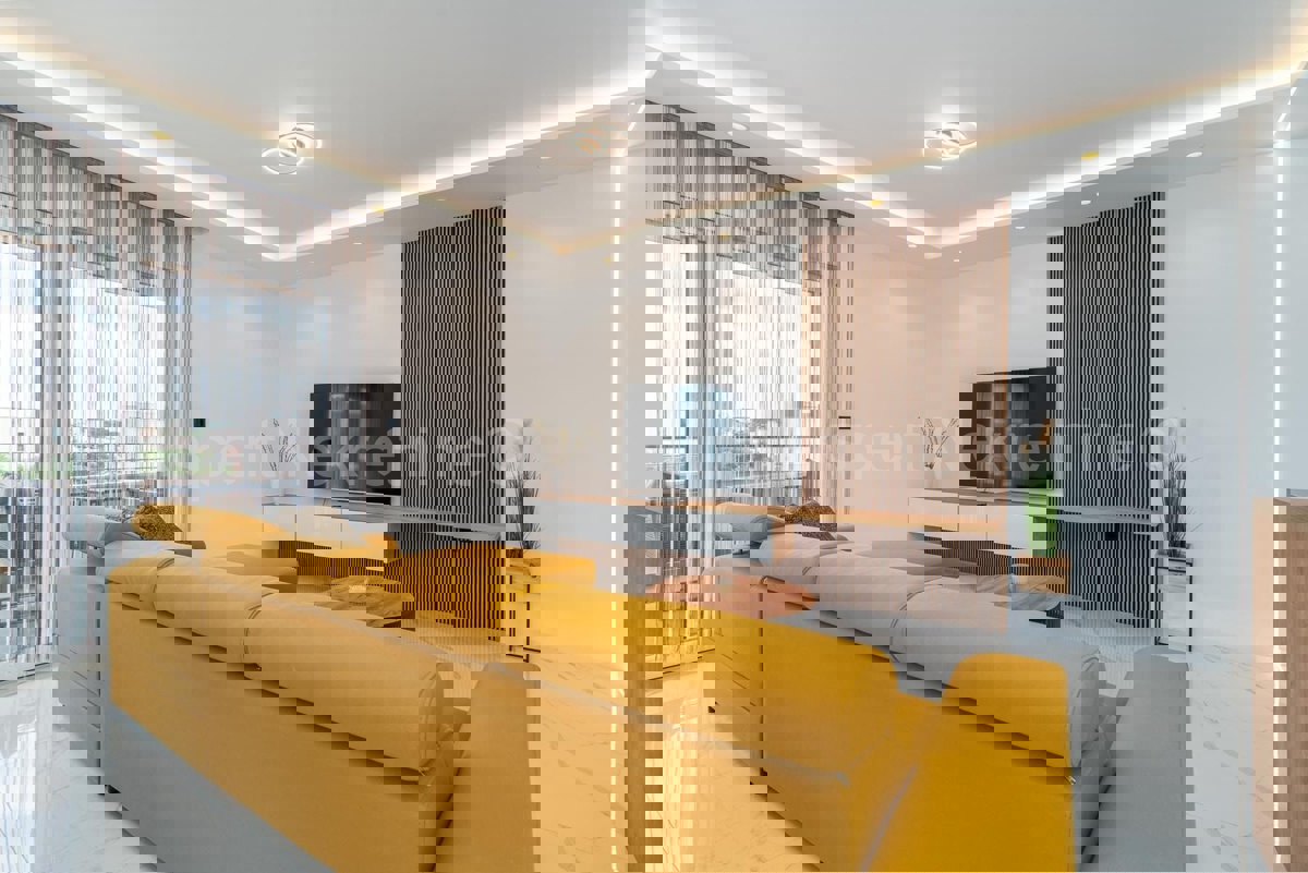 Čiovo, Okrug, 3-bedroom apartment 118 m2, 2nd floor, large terrace, view, furnished