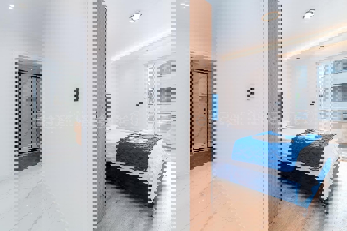 Čiovo, Okrug, 3-bedroom apartment 118 m2, 2nd floor, large terrace, view, furnished