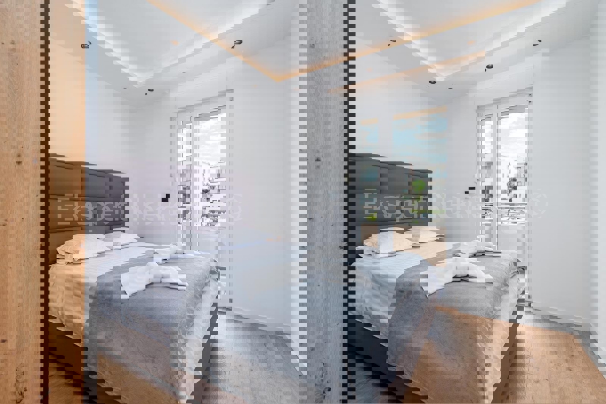 Čiovo, Okrug, 3-bedroom apartment 118 m2, 2nd floor, large terrace, view, furnished