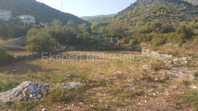 Seget Vranjica, terreno edificabile 1200 m2, 350 m dal mare
