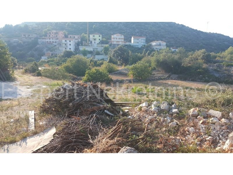 Seget Vranjica, terreno edificabile 1200 m2, 350 m dal mare