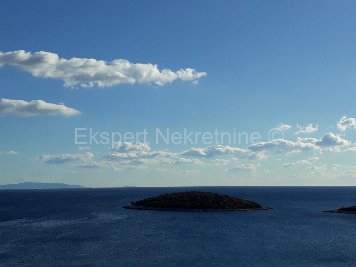 Marina, Vinišće, terreno edificabile 4590 m2, vista