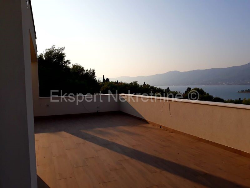 Esclusivo, Marjan 250m2