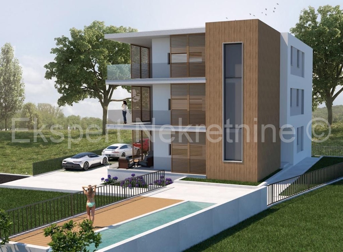 Rogoznica, palazzina di 449 m2, con 3 appartamenti di 124 m2, piscina, Novograd.