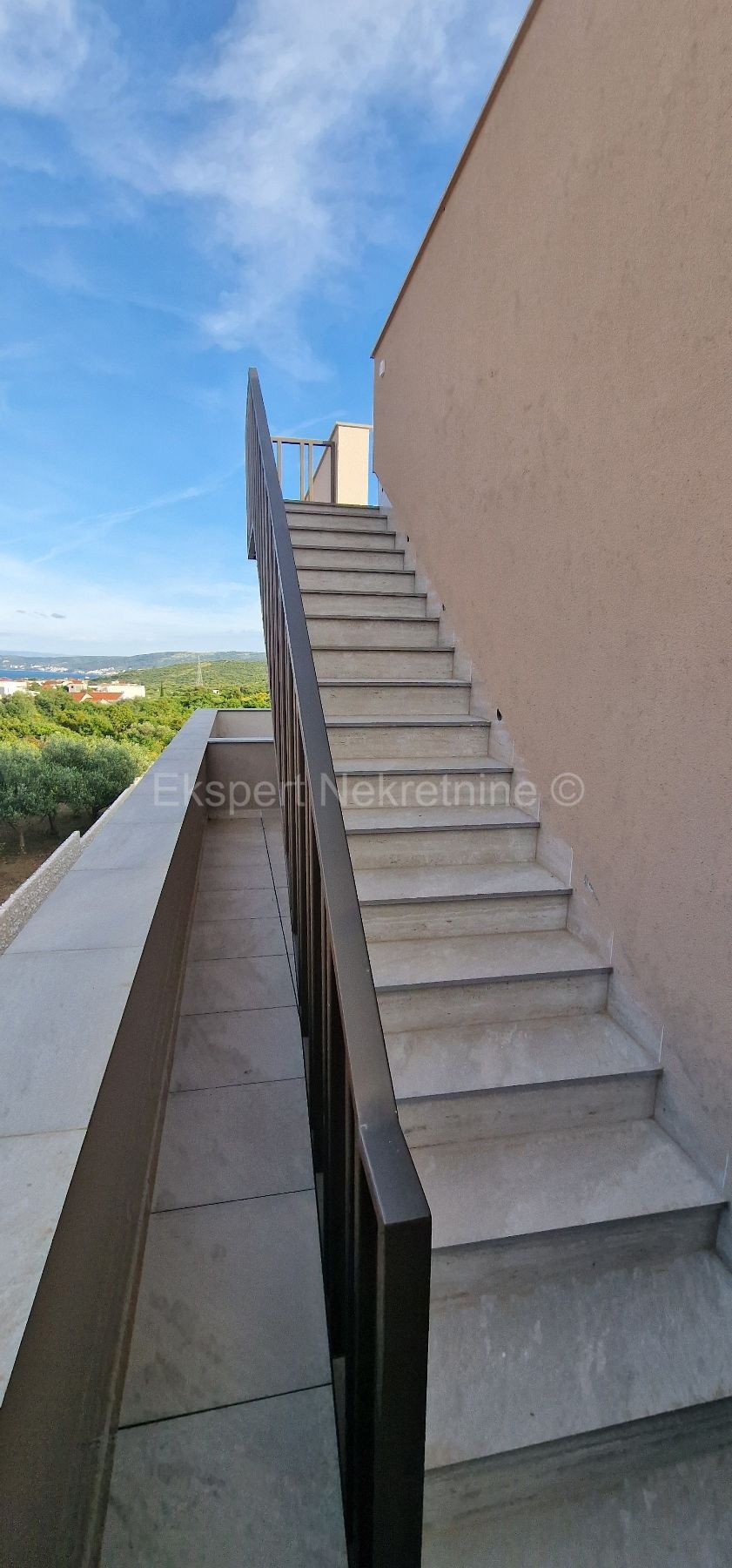 Trogir, Plano, luxury villa 318 m2, with swimming pool and summer kitchen, view
