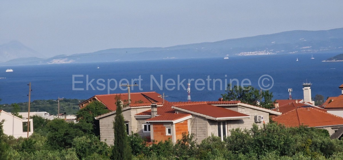 Trogir, Plano, luxury villa 318 m2, with swimming pool and summer kitchen, view