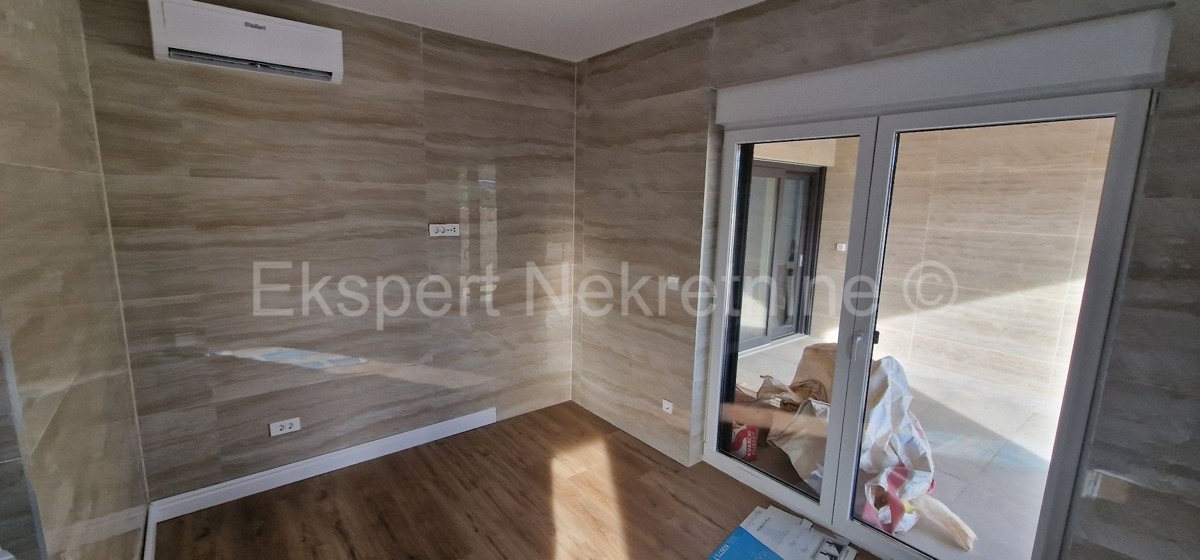 Trogir, Plano, luxury villa 318 m2, with swimming pool and summer kitchen, view