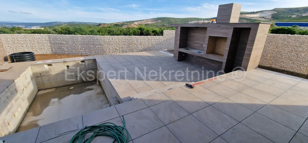 Trogir, Plano, luxury villa 318 m2, with swimming pool and summer kitchen, view