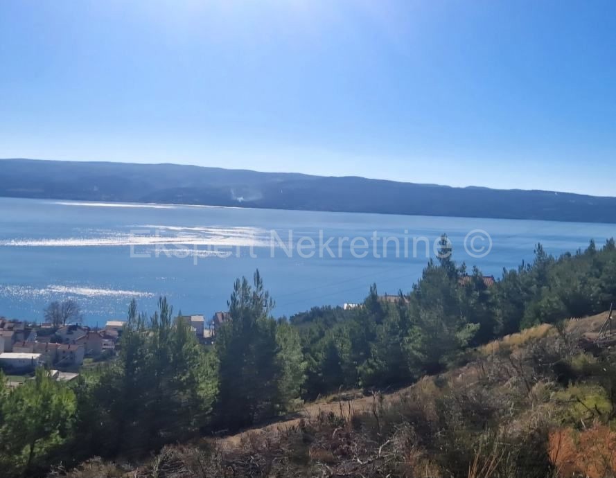 Dugi rat, terreno edificabile 617 m2, vista mare, a 600 m dalla spiaggia