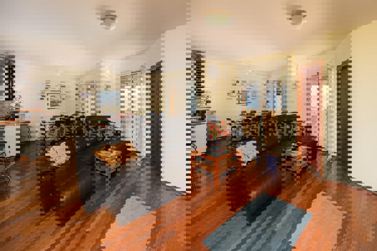 Spalato, Žnjan, appartamento con tre camere da letto 136m2 con vista mare e garage 30m2