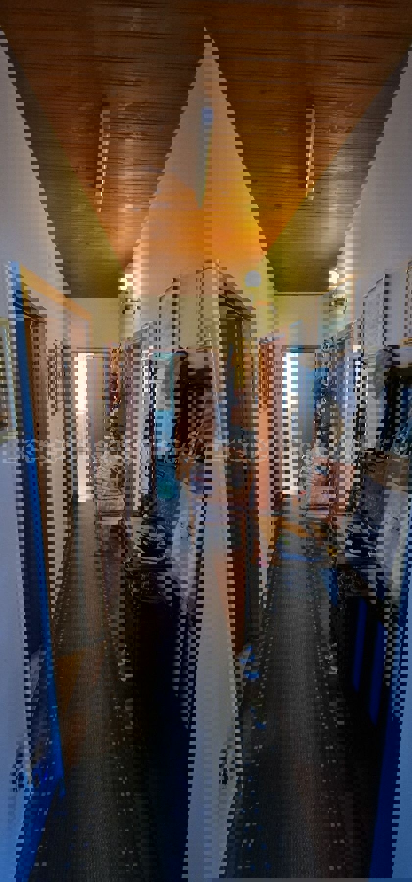 Čiovo, Okrug G. samostojna hiša 320 m2, 3 apartmaji, pogled na morje