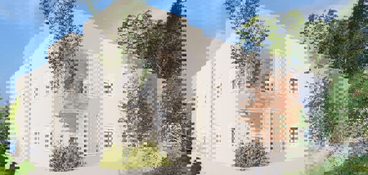 Kaštel Štafilić, appartamento bilocale 53,2m2 con giardino 100m2 e posto auto