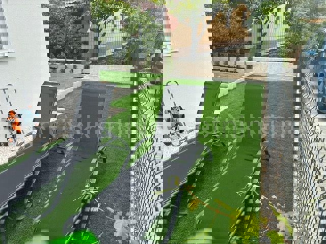 Kaštel Štafilić, appartamento bilocale 53,2m2 con giardino 100m2 e posto auto