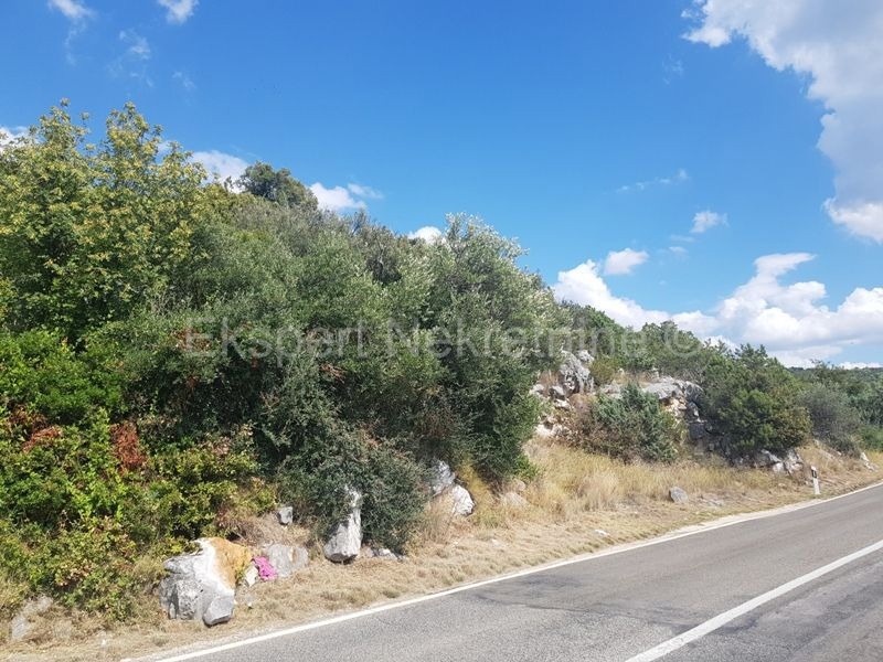 Marina, Poljica, terreno edificabile 1850m2, 150 m dal mare