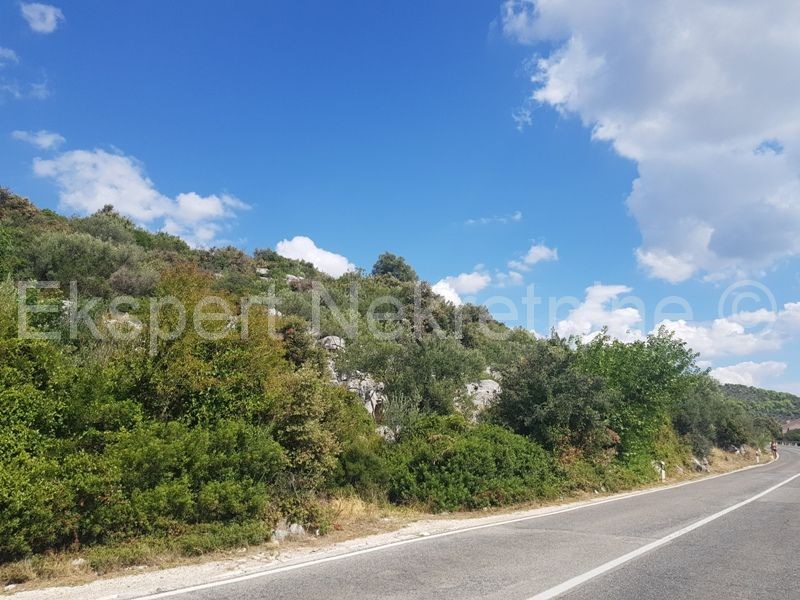 Marina, Poljica, terreno edificabile 1850m2, 150 m dal mare