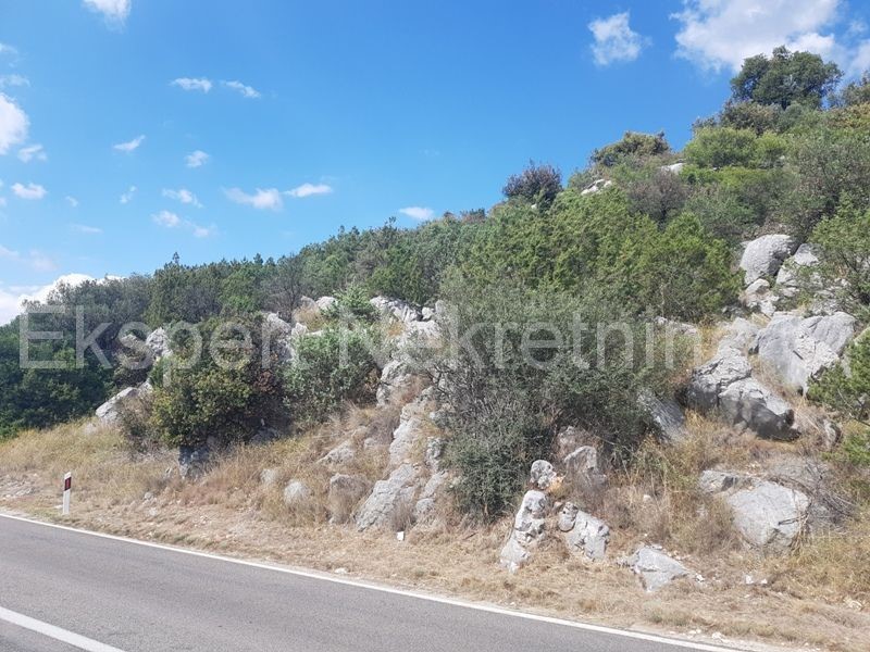 Marina, Poljica, terreno edificabile 1850m2, 150 m dal mare