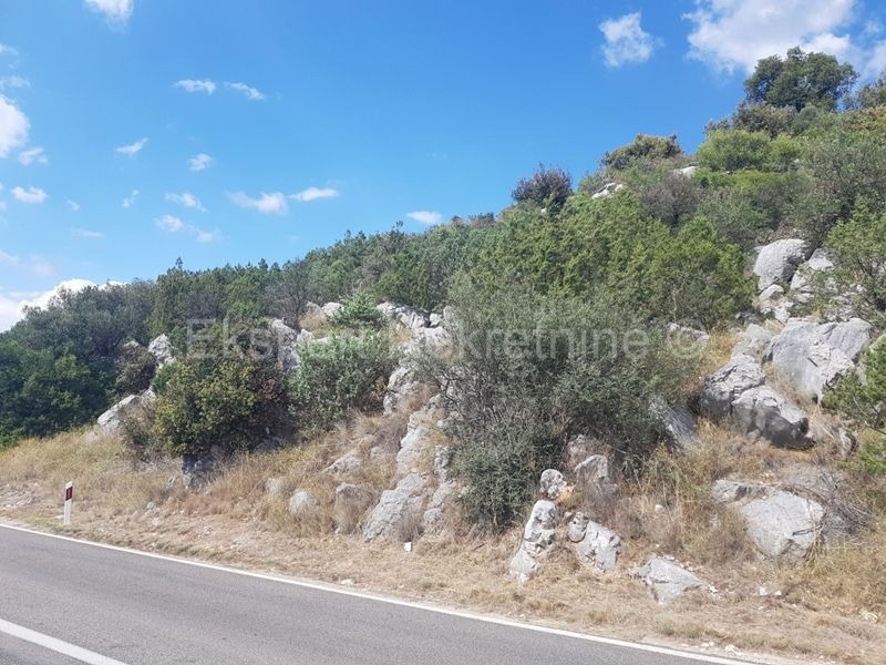 Marina, Poljica, terreno edificabile 1850m2, 150 m dal mare