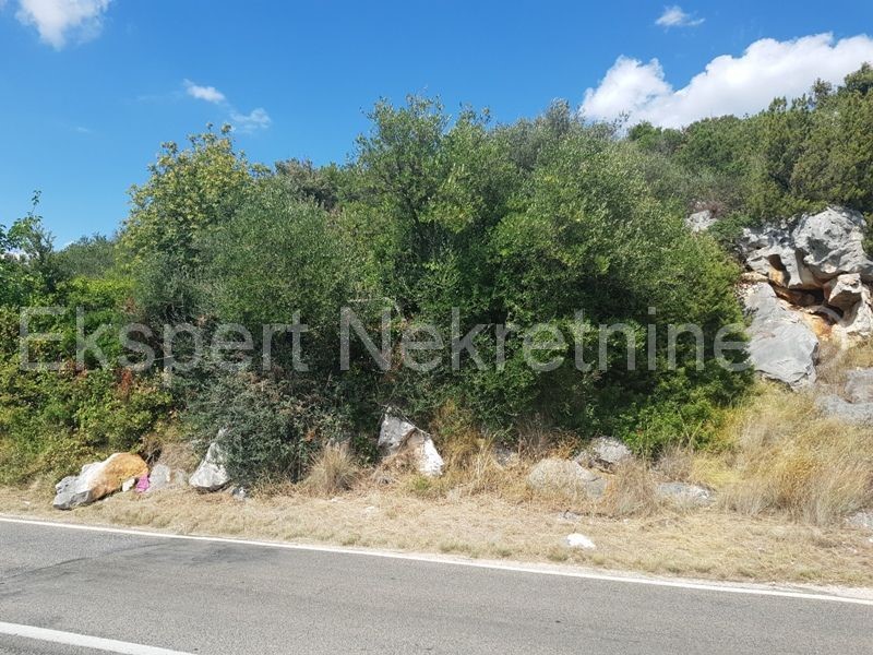 Marina, Poljica, terreno edificabile 1850m2, 150 m dal mare