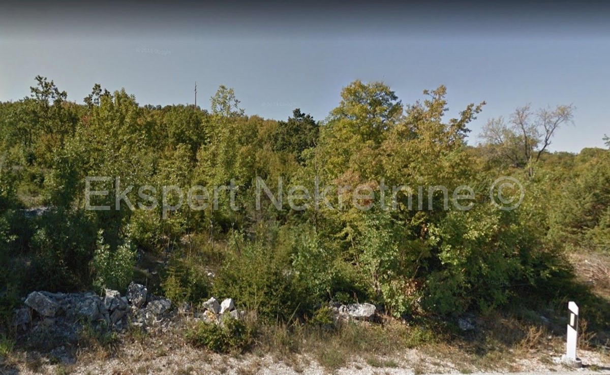 Seget, Ljubitovica, terreno agricolo 7053 m2, a soli 100 m dall'autostrada