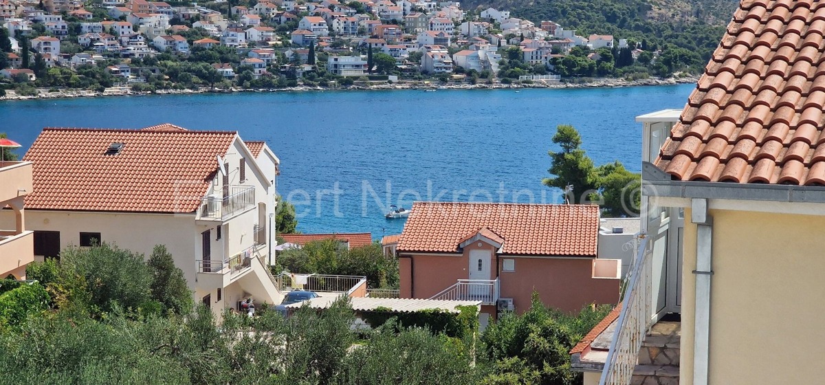 Čiovo,Okrug G., 2-room apartment 54m2, new construction, large terrace, sea view