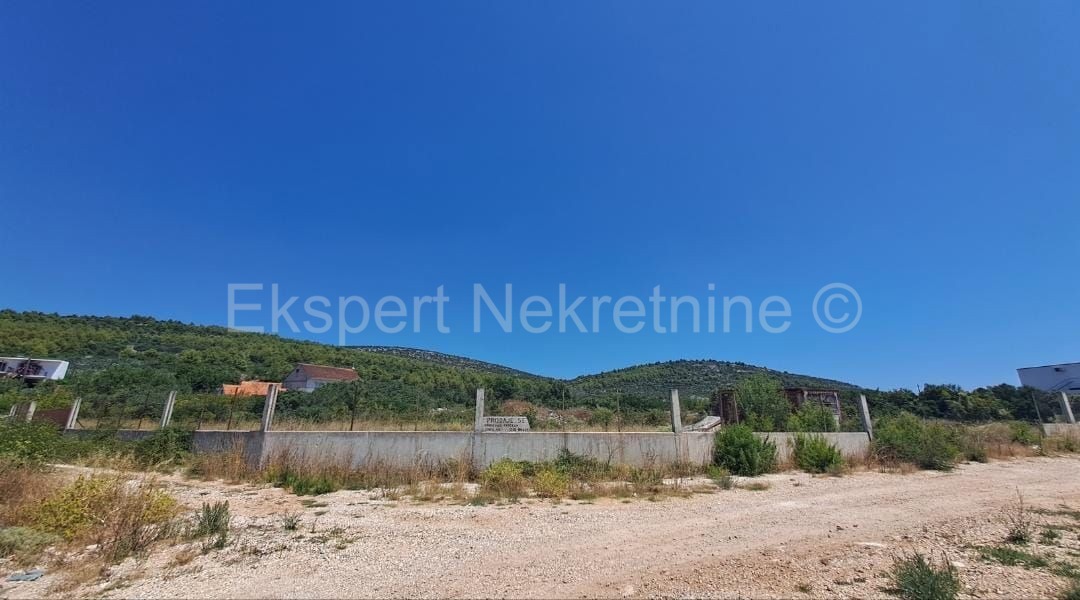 Marina, Svinca, terreno edificabile 2307m2 vicino a Rogoznica