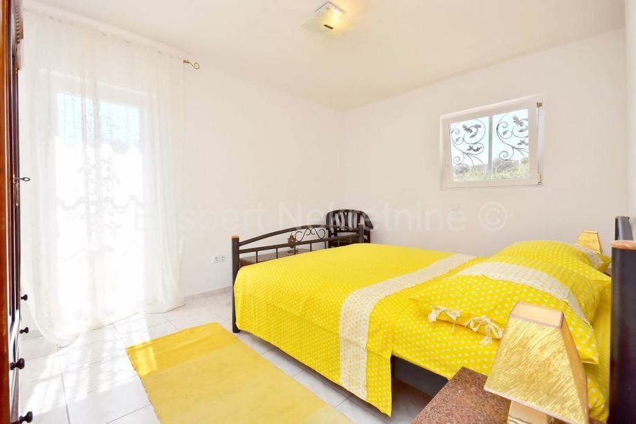 Drvenik Veliki, casa indipendente 160m2 con vista mare, a 220 metri dal mare