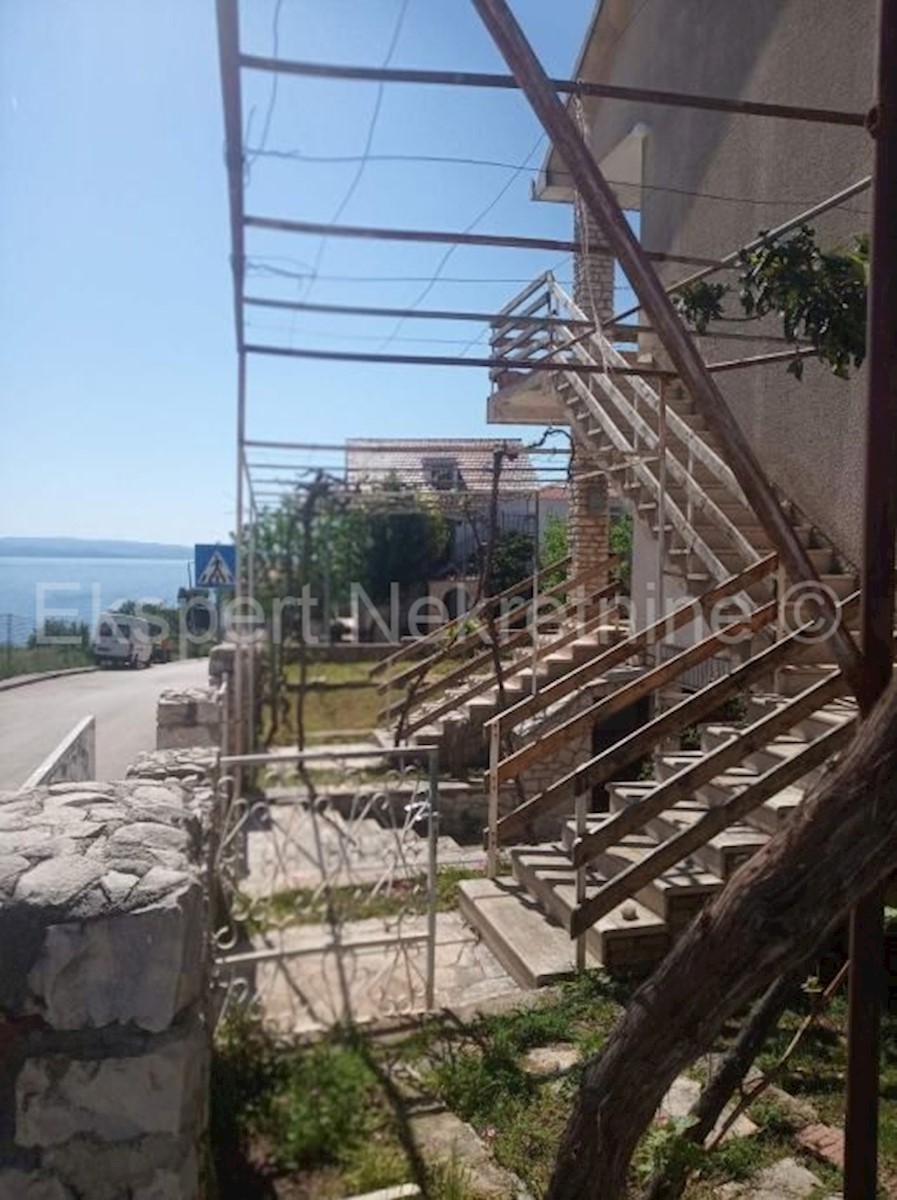 Okrug G., casa indipendente 375m2 con giardino 481m2, 190m dal mare e dalla spiaggia