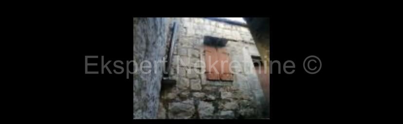 K. Lukšić, casa indipendente 70 m2 con possibilità di conversione
