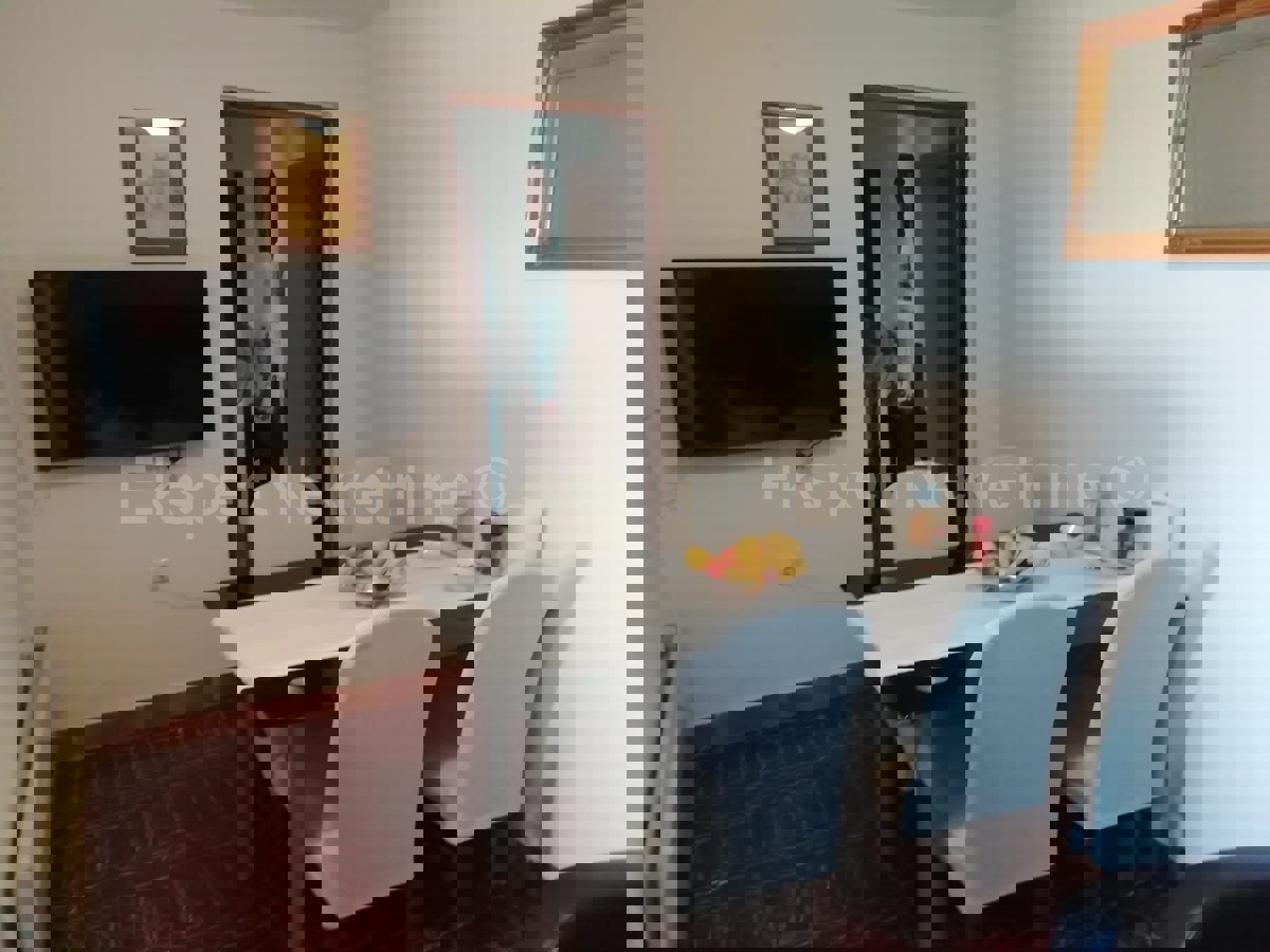 Kaštela, Sućurac appartamento bilocale 80 m2 in casa, vista